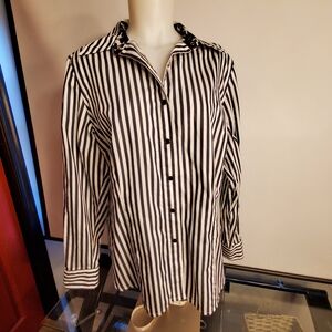 Jones New York Signature Woman 1X Navy and White Striped Women's Button Down